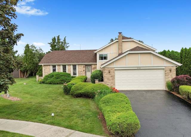 Property at 9242 Pembrooke Ln, Orland Park, IL 60462, 3 beds, 2 baths