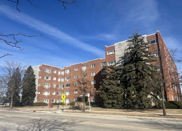 Property at 222 Madison St #308, Joliet, IL 60435, 1 bed, 1 bath