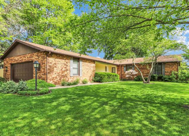Property at 3102 Stoneybrook Dr, Champaign, IL 61822, 4 beds, 2.5 baths