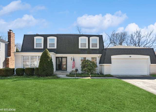 Property at 2028 Creekside Dr, Wheaton, IL 60189, 4 beds, 2.5 baths