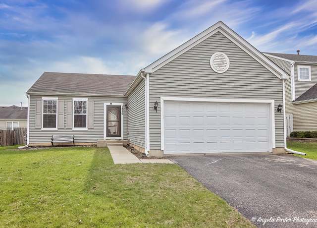 Property at 1820 Sebastian Dr, Woodstock, IL 60098, 4 beds, 2 baths