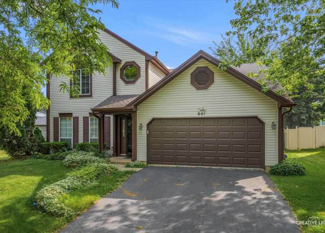 Property at 641 Natoma Dr, Elgin, IL 60120, 3 beds, 2.5 baths
