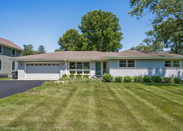 Property at 711 Bryant Ave, Barrington, IL 60010, 3 beds, 2.5 baths