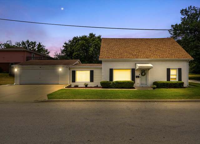 Property at 921 Garfield St, Lockport, IL 60441, 4 beds, 1 bath