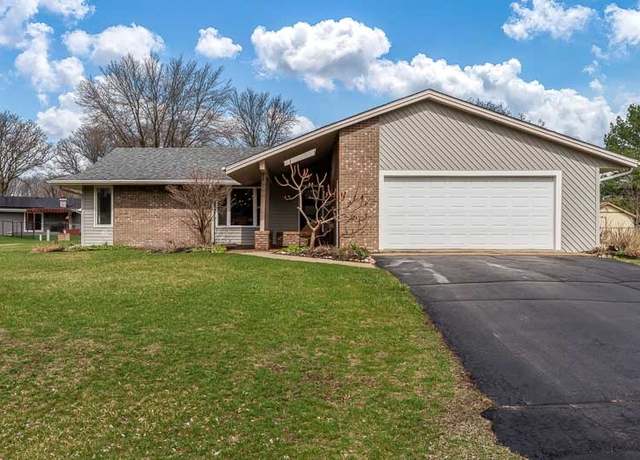 Property at 605 Valley Forge Trl, Rockton, IL 61072, 3 beds, 2 baths