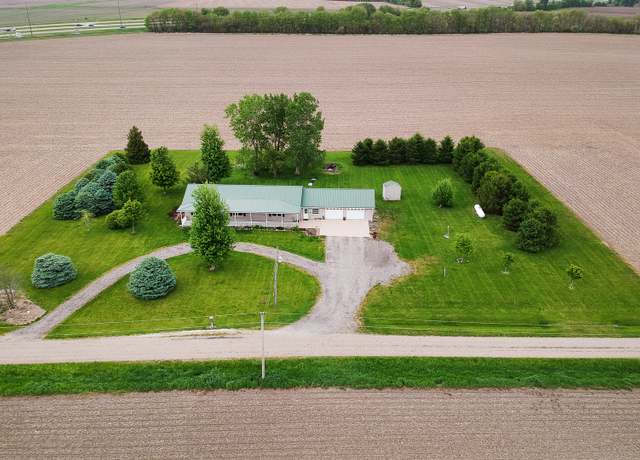Property at 21618 E 2100 North Rd, Towanda, IL 61776, 3 beds, 2 baths