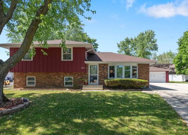Property at 1332 Jane Ct, Joliet, IL 60431, 4 beds, 2 baths