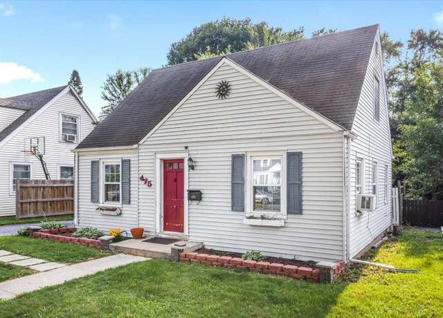 Property at 475 S Edison Ave, Elgin, IL 60123, 3 beds, 2 baths