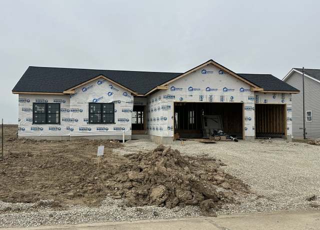 Property at 651 S Regulators St, Rochelle, IL 61068, 3 beds, 2 baths