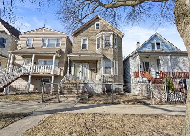 Property at 2922 E 97th St, Chicago, IL 60617, 6 beds, 2 baths