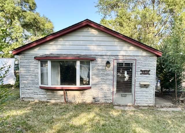 Property at 2407 Horeb Ave, Zion, IL 60099, 1 bed, 1.5 baths