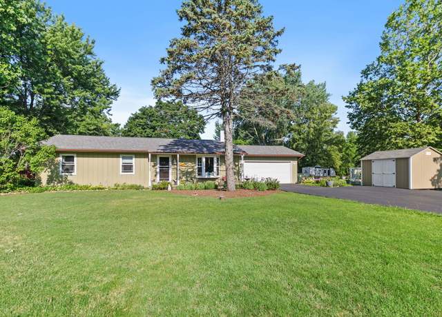 Property at 14N392 Coombs Rd, Elgin, IL 60124, 3 beds, 2 baths