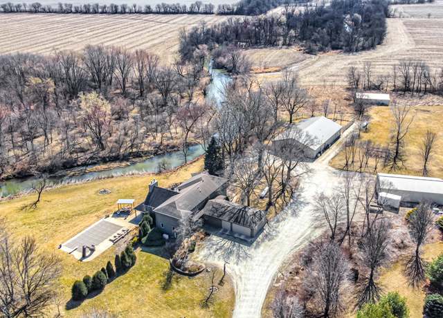 Property at 15661 W Peotone Rd, Wilmington, IL 60481, 5 beds, 3.5 baths
