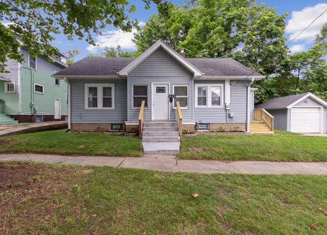 Property at 422 Miriam Ave, Rockford, IL 61101, 3 beds, 2 baths