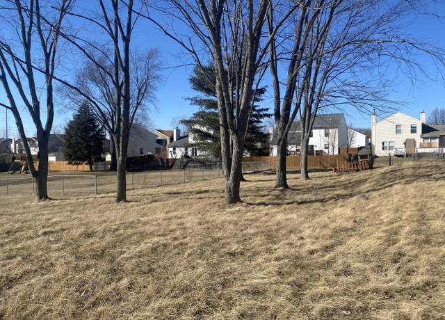 Property at 2810 W Atlantic Ave, Waukegan, IL 60085