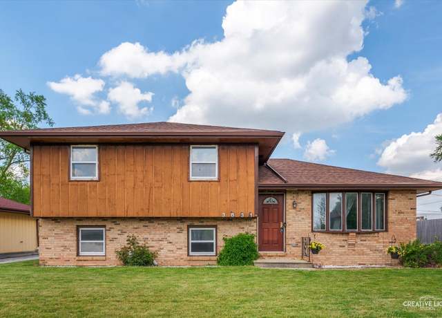 Property at 3831 Juniper Ave, Joliet, IL 60431, 3 beds, 1.5 baths