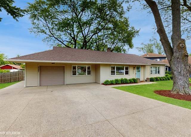 Property at 5327 Willow Springs Rd, La Grange Highlands, IL 60525, 3 beds, 1 bath