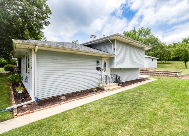 Property at 1021 Otis Ave, Rockdale, IL 60436, 3 beds, 1.5 baths