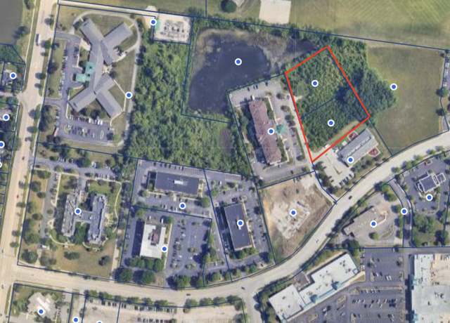 Property at 740 Courtyard Dr, St. Charles, IL 60174