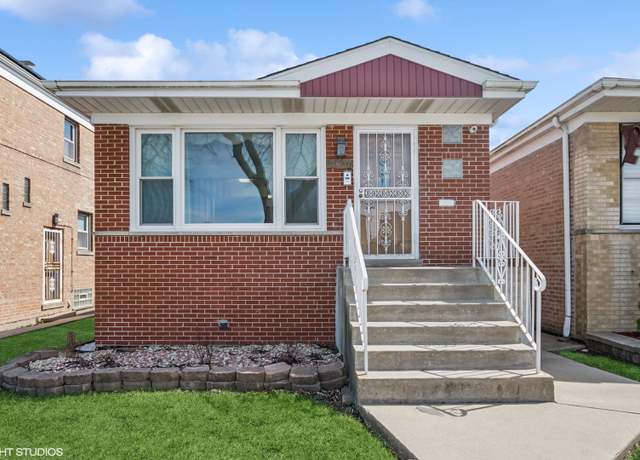 Property at 9907 S Union Ave, Chicago, IL 60628, 3 beds, 2.5 baths