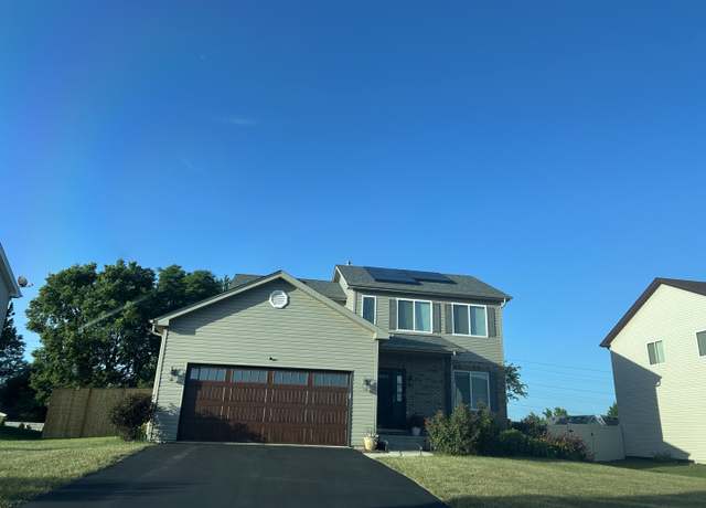 Property at 615 Camellia Ave, Aurora, IL 60505, 3 beds, 2.5 baths