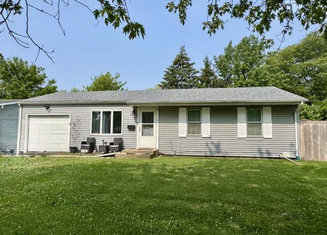 Property at 311 Edinburgh Dr, Lockport, IL 60441, 2 beds, 1 bath