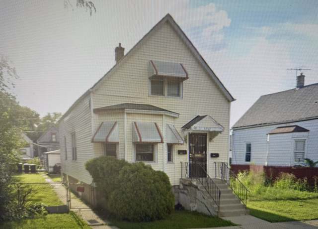 Property at 7232 S Aberdeen St, Chicago, IL 60621, 3 beds, 1.5 baths