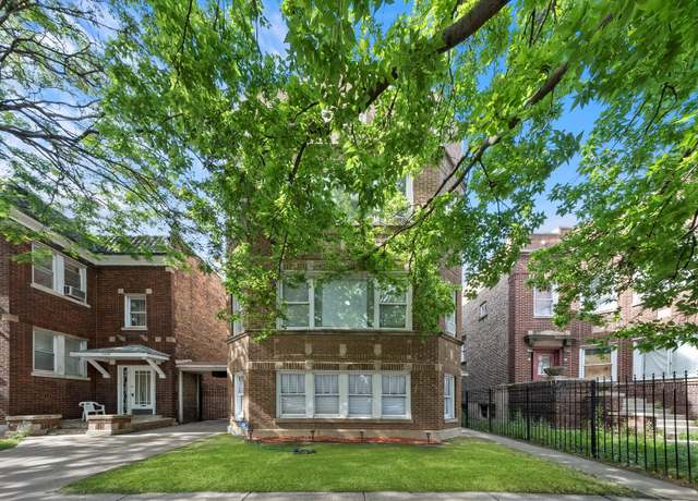 Property at 5426 W Jackson Blvd, Chicago, IL 60644, 6 beds, 3 baths