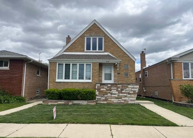 Property at 5705 S Mayfield Ave, Chicago, IL 60638, 5 beds, 3 baths