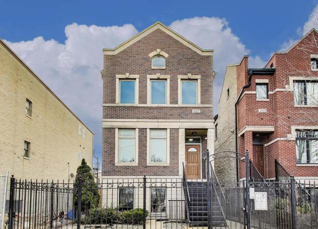 Property at 3157 W Washington Blvd, Chicago, IL 60612, 5 beds, 3.5 baths
