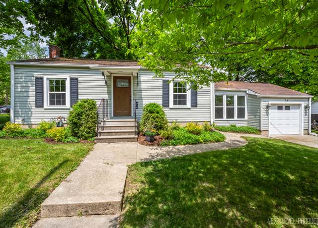 Property at 74 Mosedale St, St. Charles, IL 60174, 2 beds, 2 baths