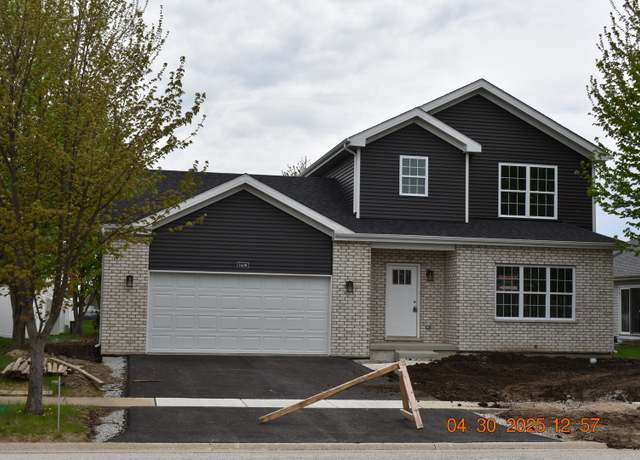 Property at 1439 Trailside Dr, Beecher, IL 60401, 3 beds, 2.5 baths