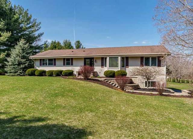 Property at 14964 Klinewood, South Beloit, IL 61080, 3 beds, 3 baths