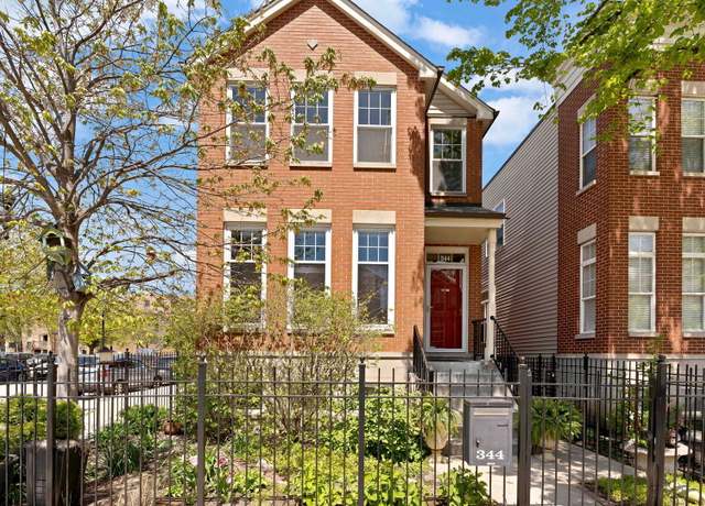 Property at 344 W Goethe Ave, Chicago, IL 60610, 4 beds, 3.5 baths