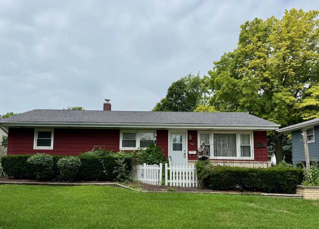 Property at 746 N Edgelawn Dr, Aurora, IL 60506, 3 beds, 1 bath