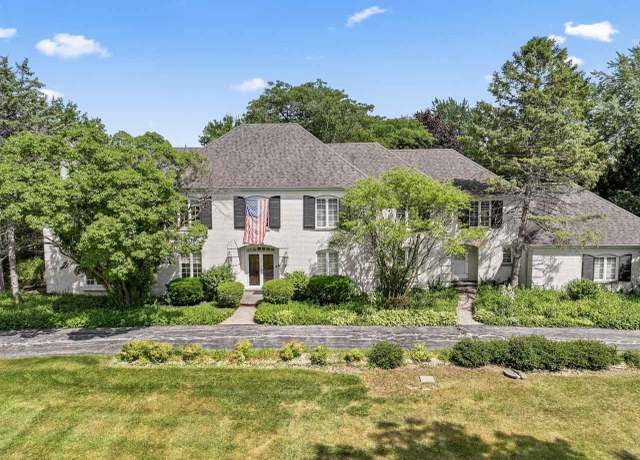 Property at 937 Braeburn Rd, Inverness, IL 60067, 5 beds, 5.5 baths