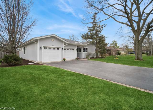 Property at 1127 Holly Ln, Glenview, IL 60025, 4 beds, 2 baths