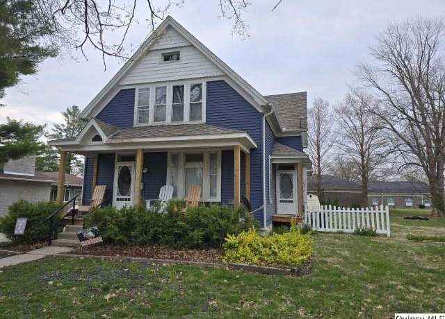 Property at 405 S Madison St, Carthage, IL 62321-1258, 3 beds, 2 baths