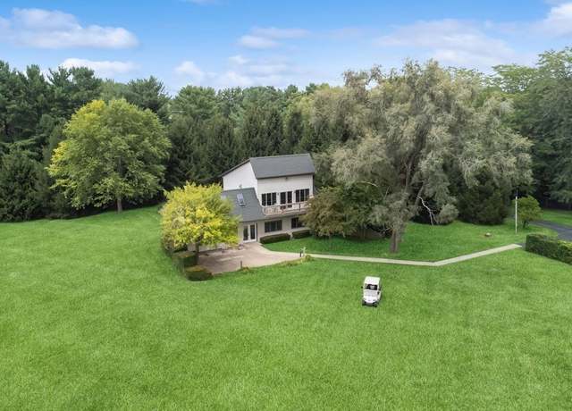 Property at 12266 North Grove Rd, Sycamore, IL 60178, 3 beds, 2 baths