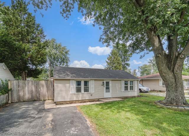 Property at 2417 Grape St, Joliet, IL 60435, 3 beds, 1 bath