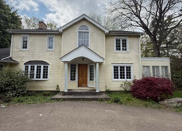 Property at 1848 Balsam Rd, Highland Park, IL 60035, 5 beds, 5 baths