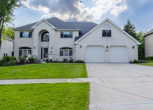 Property at 6722 Sweetbriar Ln, Darien, IL 60561, 5 beds, 5 baths