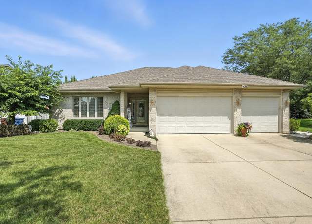 Property at 677 Tanager Ln, New Lenox, IL 60451, 3 beds, 3.5 baths
