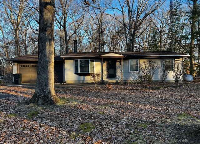 Property at 2215 1430 North Rd, Shelbyville, IL 62565, 3 beds, 1 bath