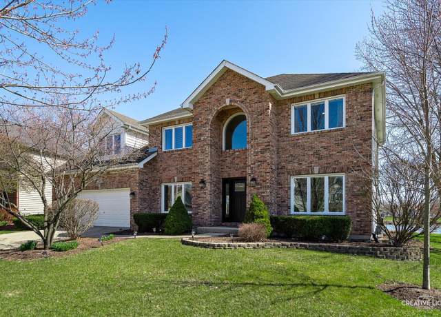 Property at 782 Inverness Dr, Aurora, IL 60504, 6 beds, 3.5 baths