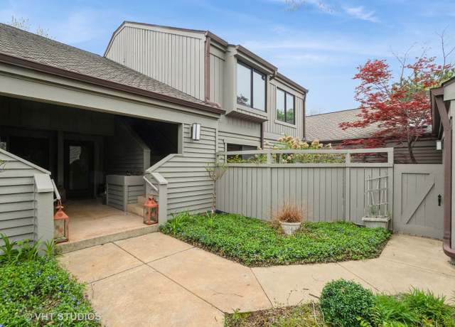 Property at 724 Shoreline Rd Unit D, Lake Barrington, IL 60010, 2 beds, 2 baths