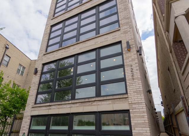 Property at 1221 E 46th St #1, Chicago, IL 60653, 5 beds, 3 baths