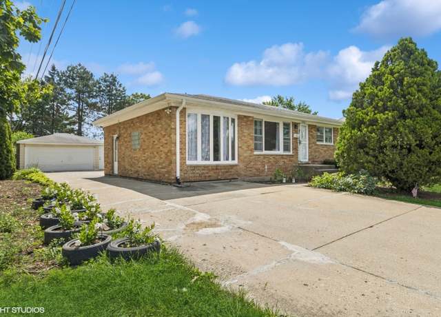 Property at 901 S Can Dota Ave, Mount Prospect, IL 60056, 3 beds, 2 baths