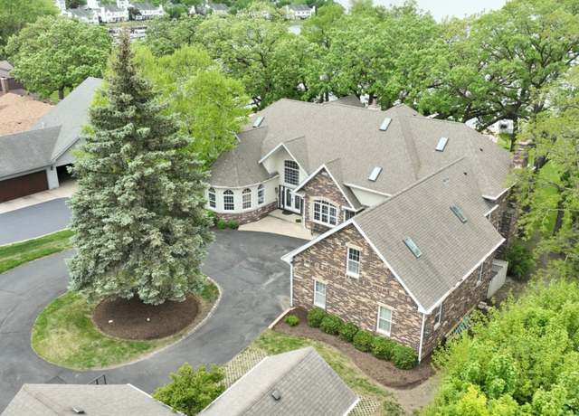 Property at 605 Lake Shore Blvd, Wauconda, IL 60084, 5 beds, 6 baths