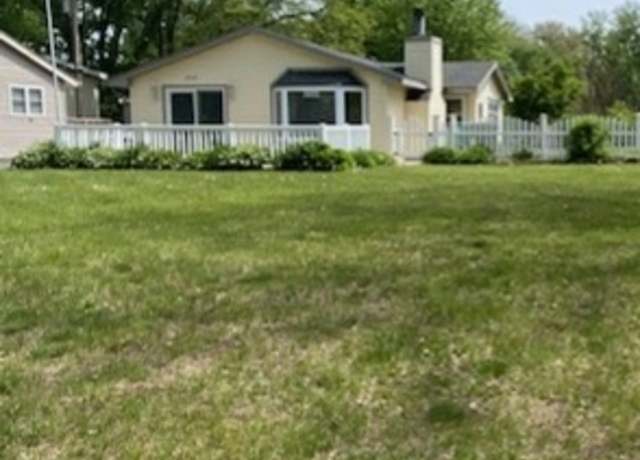 Property at 1915 Lakewood Dr, Wilmington, IL 60481, 3 beds, 1 bath